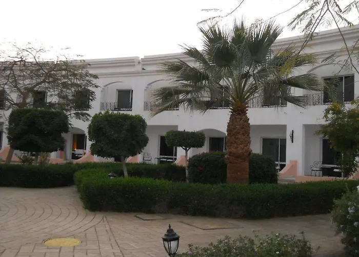 Royal Paradise